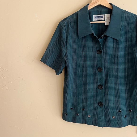 Vintage Shirt - Picture 2 of 4